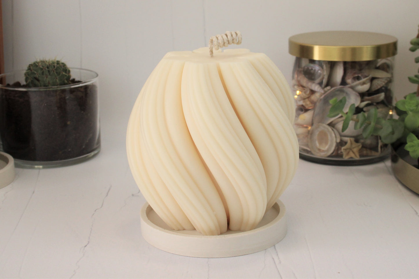 Swirl Sculpture Candle